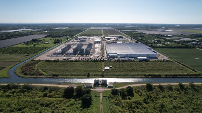 An aerial view of a large warehouse.