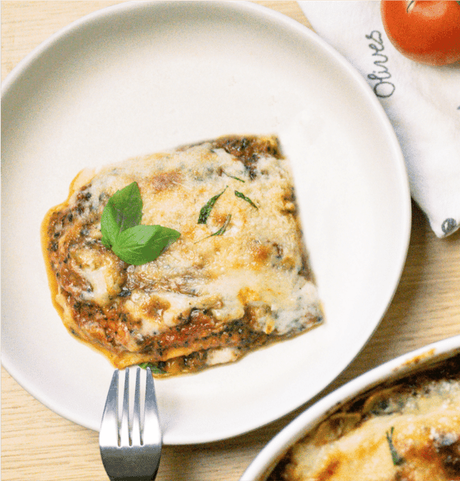 Micro-algae based meat alternative.