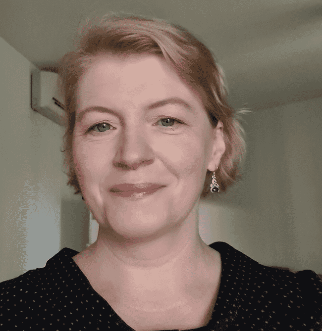 Headshot of scientist Anita Jaglarz.